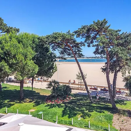 Apartment 2 Bedroom Awesome In Royan
